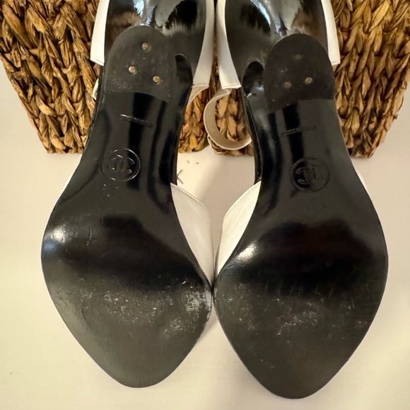 Chanel - Mary Jane Heels B/W - Picture 3 of 4